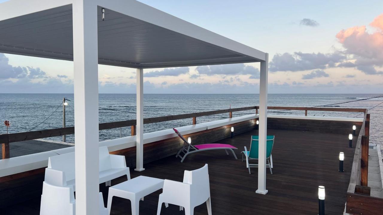 Villa Phare Caraibes Guadeloupe - Rooftop Jacuzzi & Ocean View 勒穆莱 外观 照片