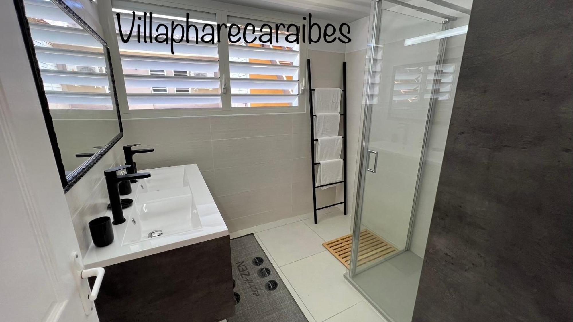 Villa Phare Caraibes Guadeloupe - Rooftop Jacuzzi & Ocean View 勒穆莱 外观 照片